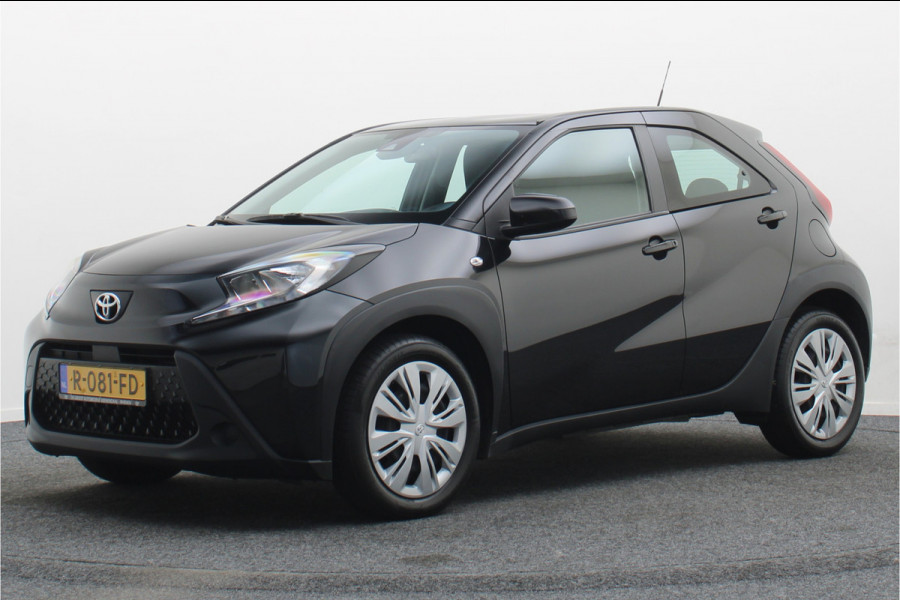 Toyota Aygo X 1.0 VVT-i MT Play Camera, Airco, Cruise, Apple Carplay, Rijstrooksensor, Elektrisch Pakket