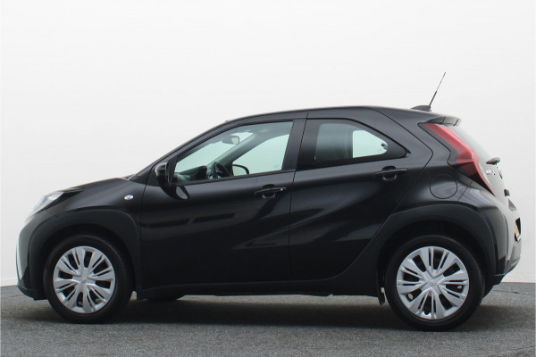 Toyota Aygo X 1.0 VVT-i MT Play Camera, Airco, Cruise, Apple Carplay, Rijstrooksensor, Elektrisch Pakket