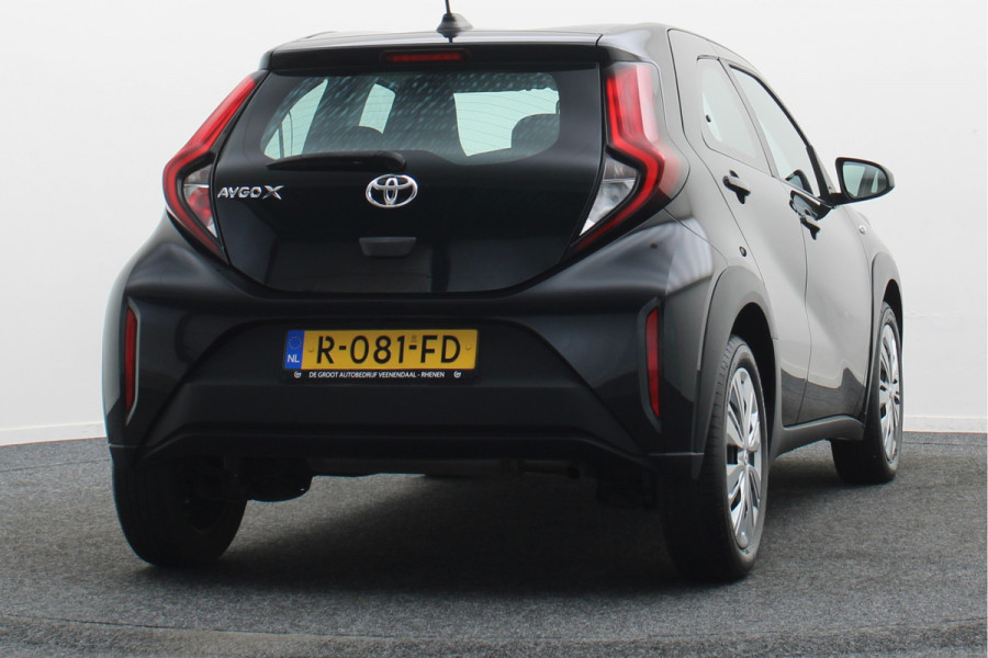 Toyota Aygo X 1.0 VVT-i MT Play Camera, Airco, Cruise, Apple Carplay, Rijstrooksensor, Elektrisch Pakket