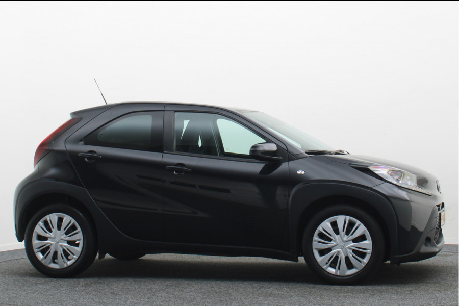 Toyota Aygo X 1.0 VVT-i MT Play Camera, Airco, Cruise, Apple Carplay, Rijstrooksensor, Elektrisch Pakket