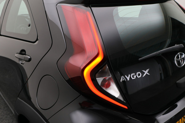 Toyota Aygo X 1.0 VVT-i MT Play Camera, Airco, Cruise, Apple Carplay, Rijstrooksensor, Elektrisch Pakket