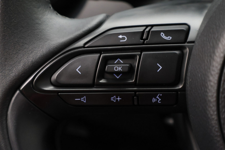 Toyota Aygo X 1.0 VVT-i MT Play Camera, Airco, Cruise, Apple Carplay, Rijstrooksensor, Elektrisch Pakket