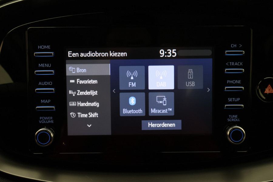Toyota Aygo X 1.0 VVT-i MT Play Camera, Airco, Cruise, Apple Carplay, Rijstrooksensor, Elektrisch Pakket