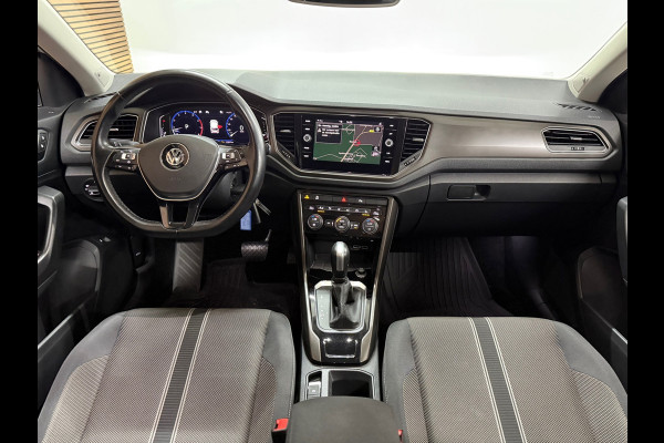 Volkswagen T-Roc 1.5 TSI Sport Business R-Line | LED | BEATS | Ambient | Virtual | 19inch Suzuka | Winterpakket | ACC |Licht+Zicht