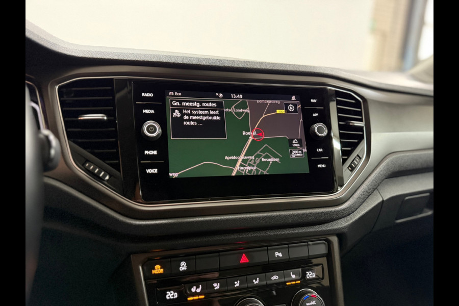 Volkswagen T-Roc 1.5 TSI Sport Business R-Line | LED | BEATS | Ambient | Virtual | 19inch Suzuka | Winterpakket | ACC |Licht+Zicht
