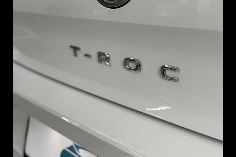 Volkswagen T-Roc 1.5 TSI Sport Business R-Line | LED | BEATS | Ambient | Virtual | 19inch Suzuka | Winterpakket | ACC |Licht+Zicht