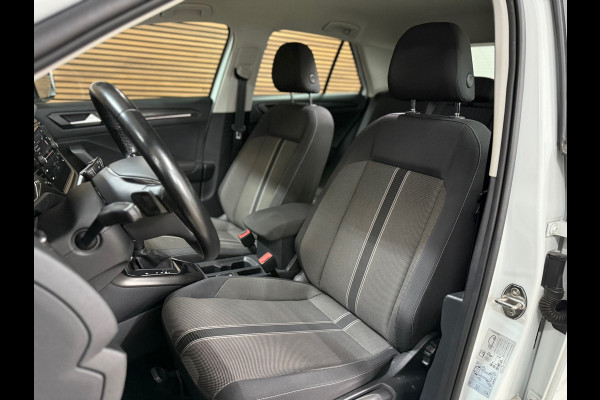 Volkswagen T-Roc 1.5 TSI Sport Business R-Line | LED | BEATS | Ambient | Virtual | 19inch Suzuka | Winterpakket | ACC |Licht+Zicht