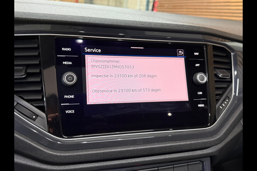 Volkswagen T-Roc 1.5 TSI Sport | Panorama | ACC | Virtual Cockpit | Camera | LED | Lane Assist | 2020