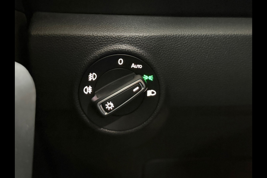 Volkswagen T-Roc 1.5 TSI Sport | Panorama | ACC | Virtual Cockpit | Camera | LED | Lane Assist | 2020