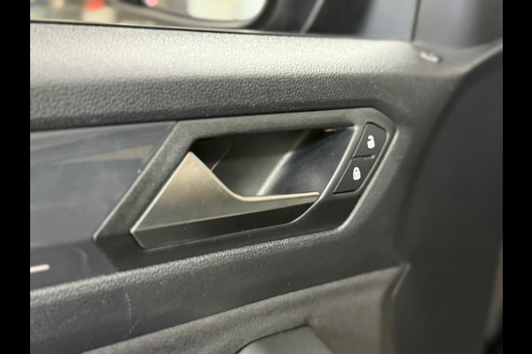 Volkswagen T-Roc 1.5 TSI Sport | Panorama | ACC | Virtual Cockpit | Camera | LED | Lane Assist | 2020