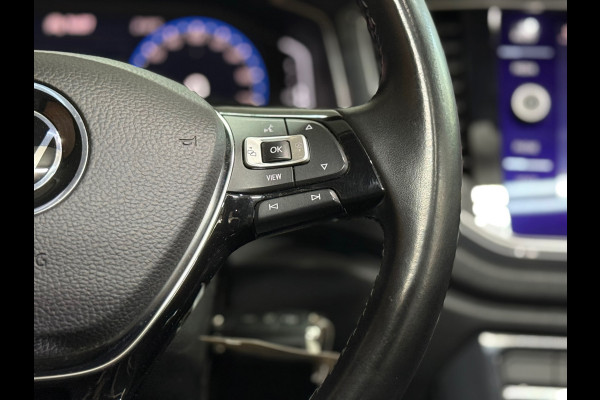 Volkswagen T-Roc 1.5 TSI Sport | Panorama | ACC | Virtual Cockpit | Camera | LED | Lane Assist | 2020