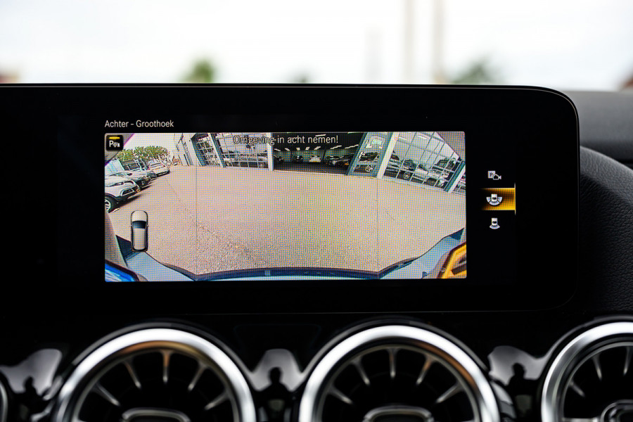 Mercedes-Benz B-Klasse 180 Business Solution AMG Pano/Sfeer/Camera/Memory