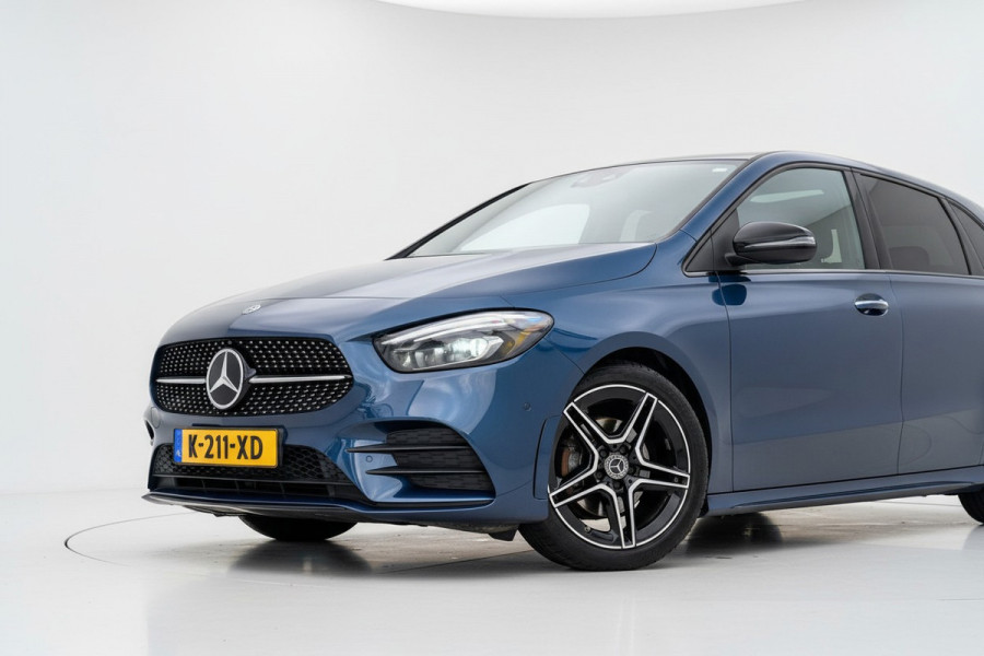 Mercedes-Benz B-Klasse 180 Business Solution AMG Pano/Sfeer/Camera/Memory