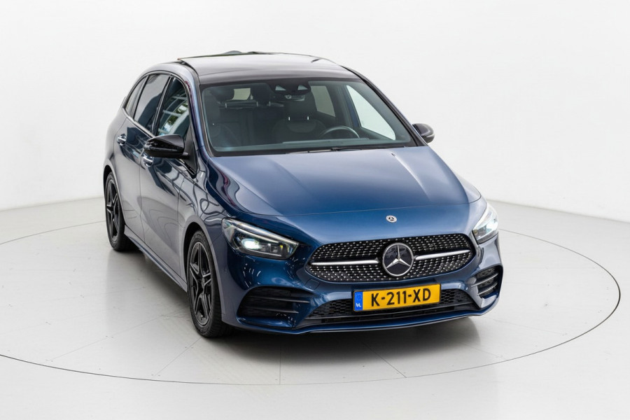 Mercedes-Benz B-Klasse 180 Business Solution AMG Pano/Sfeer/Camera/Memory