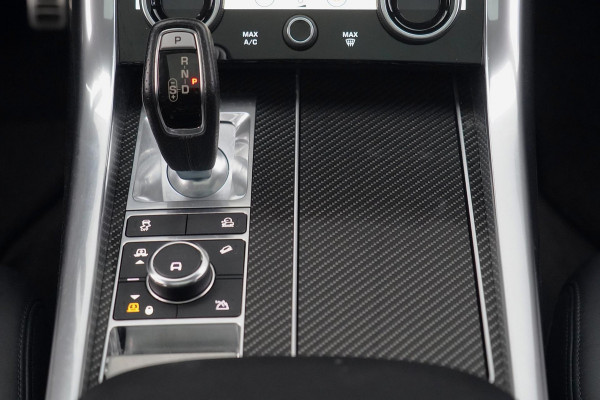 Land Rover Range Rover Sport 5.0 V8 SC SVR / Carbon / 575 pk / Head-Up / Meridian / Camera / Luchtvering