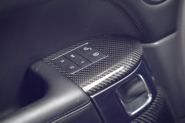 Land Rover Range Rover Sport 5.0 V8 SC SVR / Carbon / 575 pk / Head-Up / Meridian / Camera / Luchtvering