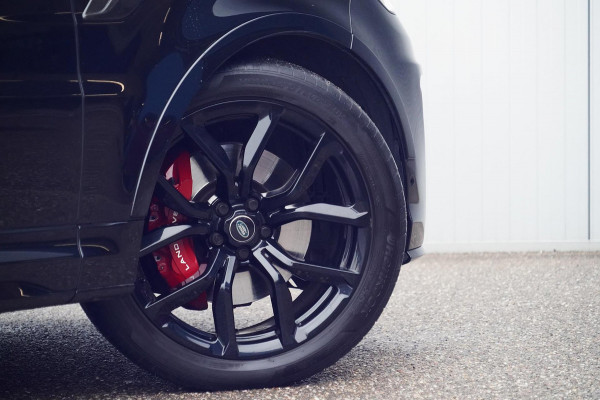 Land Rover Range Rover Sport 5.0 V8 SC SVR / Carbon / 575 pk / Head-Up / Meridian / Camera / Luchtvering