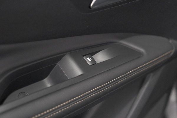 Peugeot 3008 PureTech 130 EAT8 GT | Camera | Dodehoekdetectie | Adaptieve Cruise Control