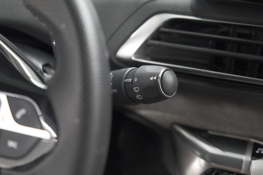 Peugeot 3008 PureTech 130 EAT8 GT | Camera | Dodehoekdetectie | Adaptieve Cruise Control