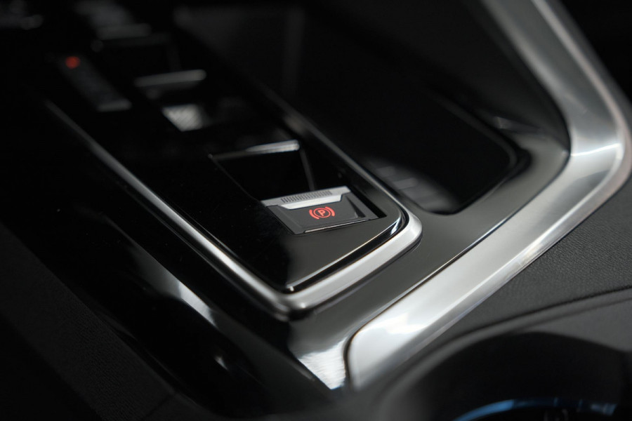 Peugeot 3008 PureTech 130 EAT8 GT | Camera | Dodehoekdetectie | Adaptieve Cruise Control