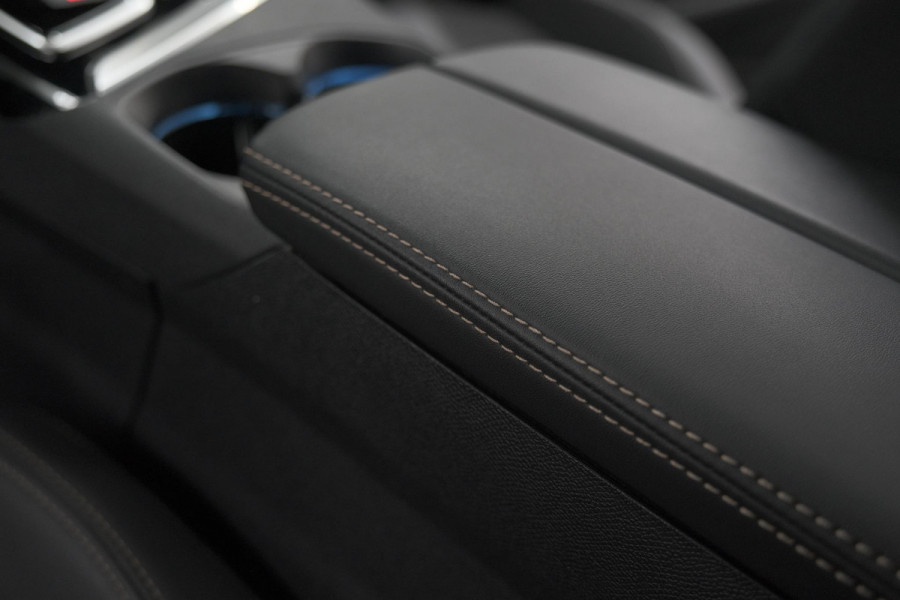 Peugeot 3008 PureTech 130 EAT8 GT | Camera | Dodehoekdetectie | Adaptieve Cruise Control