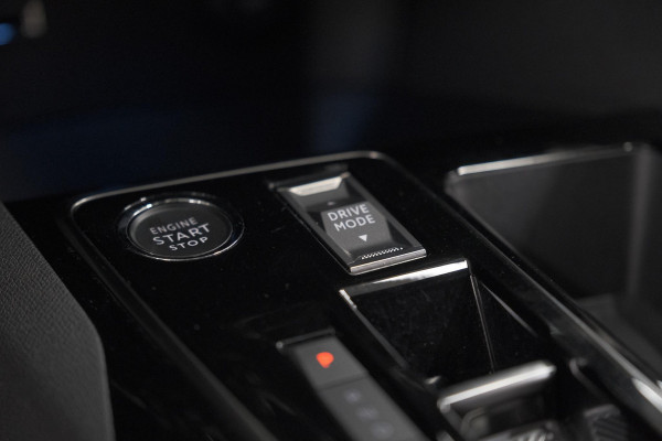 Peugeot 3008 PureTech 130 EAT8 GT | Camera | Dodehoekdetectie | Adaptieve Cruise Control