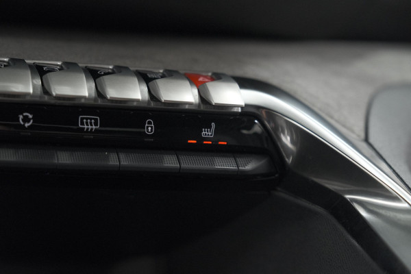 Peugeot 3008 PureTech 130 EAT8 GT | Camera | Dodehoekdetectie | Adaptieve Cruise Control