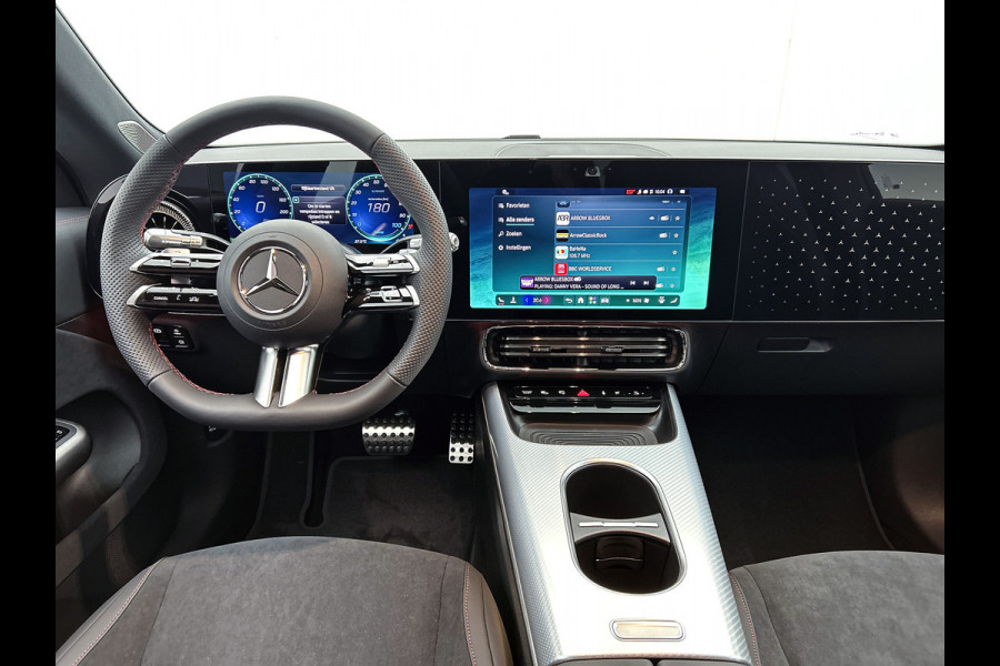 Mercedes-Benz CLA-Klasse Shooting Brake 250+ Business Solution AMG 85 kWh | Nightpakket | Trekhaak | Vast panoramadak |Sportstoelen | Massagefunctie | Warmtewerend, donkergetint glas | 18 inch vijfspaaks lichtmetalen AMG-velgen |