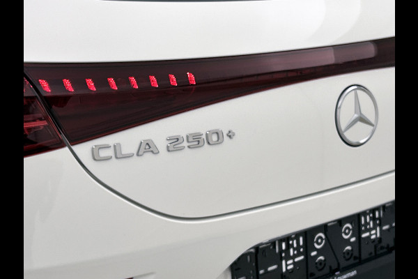 Mercedes-Benz CLA-Klasse Shooting Brake 250+ Business Solution AMG 85 kWh | Nightpakket | Trekhaak | Vast panoramadak |Sportstoelen | Massagefunctie | Warmtewerend, donkergetint glas | 18 inch vijfspaaks lichtmetalen AMG-velgen |