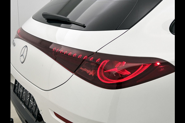 Mercedes-Benz CLA-Klasse Shooting Brake 250+ Business Solution AMG 85 kWh | Nightpakket | Trekhaak | Vast panoramadak |Sportstoelen | Massagefunctie | Warmtewerend, donkergetint glas | 18 inch vijfspaaks lichtmetalen AMG-velgen |