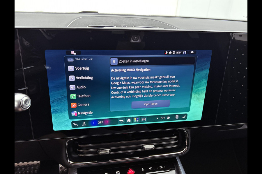 Mercedes-Benz CLA-Klasse Shooting Brake 250+ Business Solution AMG 85 kWh | Nightpakket | Trekhaak | Vast panoramadak |Sportstoelen | Massagefunctie | Warmtewerend, donkergetint glas | 18 inch vijfspaaks lichtmetalen AMG-velgen |