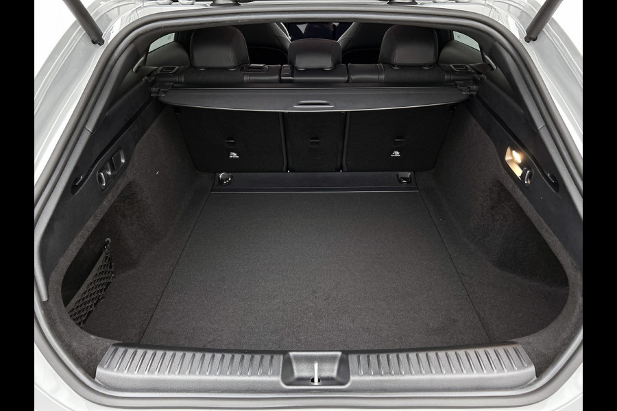 Mercedes-Benz CLA-Klasse Shooting Brake 180 Business Solution AMG | Premium pakket | Nightpakket | Sportstoelen | URBAN GUARD | Massage functie | 19" vijfspaaks lichtmetalen AMG-velgen | Warmtewerend, donkergetint glas |