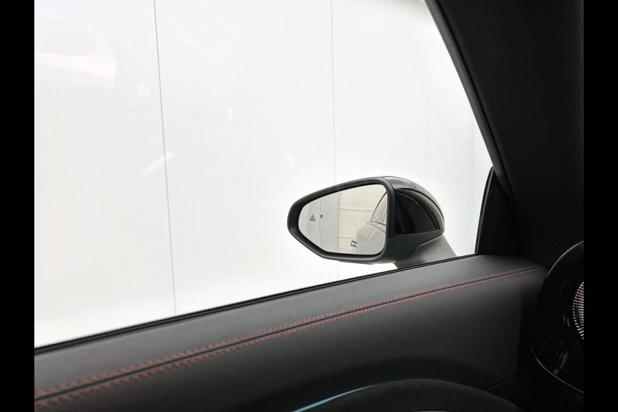 Mercedes-Benz CLA-Klasse Shooting Brake 180 Business Solution AMG | Premium pakket | Nightpakket | Sportstoelen | URBAN GUARD | Massage functie | 19" vijfspaaks lichtmetalen AMG-velgen | Warmtewerend, donkergetint glas |