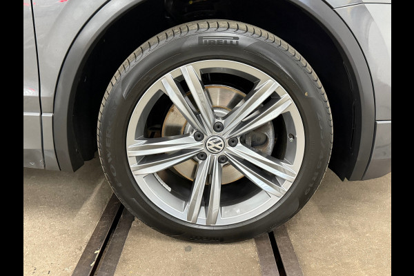 Volkswagen Tiguan 2.0 TSI 4Motion R-Line | Panorama | Keyless | LED | Elektrische Trekhaak | Winterpakket | 2018