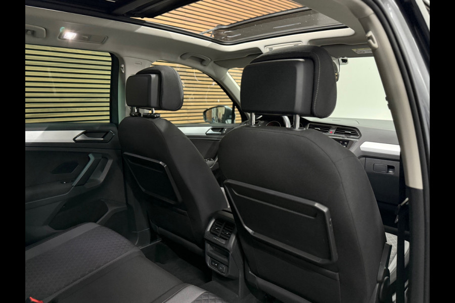 Volkswagen Tiguan 2.0 TSI 4Motion R-Line | Panorama | Keyless | LED | Elektrische Trekhaak | Winterpakket | 2018