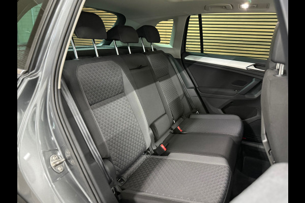 Volkswagen Tiguan 2.0 TSI 4Motion R-Line | Panorama | Keyless | LED | Elektrische Trekhaak | Winterpakket | 2018