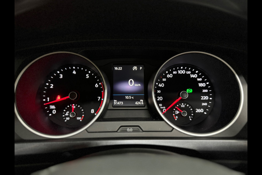Volkswagen Tiguan 2.0 TSI 4Motion R-Line | Panorama | Keyless | LED | Elektrische Trekhaak | Winterpakket | 2018