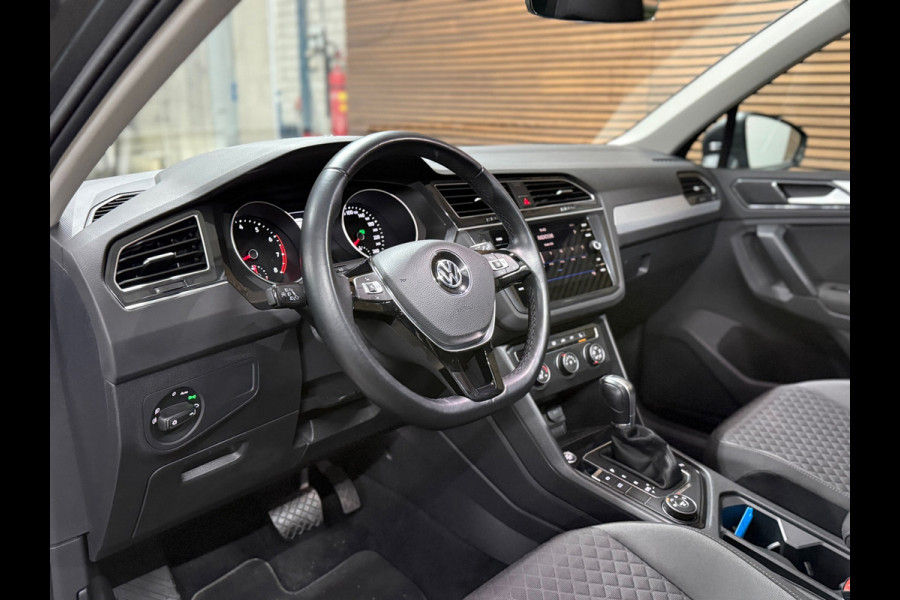 Volkswagen Tiguan 2.0 TSI 4Motion R-Line | Panorama | Keyless | LED | Elektrische Trekhaak | Winterpakket | 2018