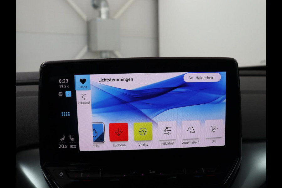 Volkswagen ID.4 Life 77 kWh | SOH 90.9% | Stoel & Stuurverwarming | Parkeerhulp | Adaptive cruise | navigatie | DAB+ | Carplay | Bluetooth | Climate control | Sfeerverlichting