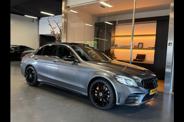 Mercedes-Benz C-Klasse 300 250PK AMG Night full option dealer onderhouden EQ