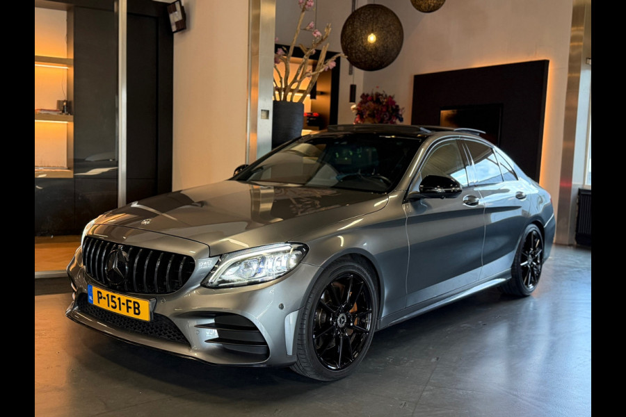 Mercedes-Benz C-Klasse 300 250PK AMG Night full option dealer onderhouden EQ