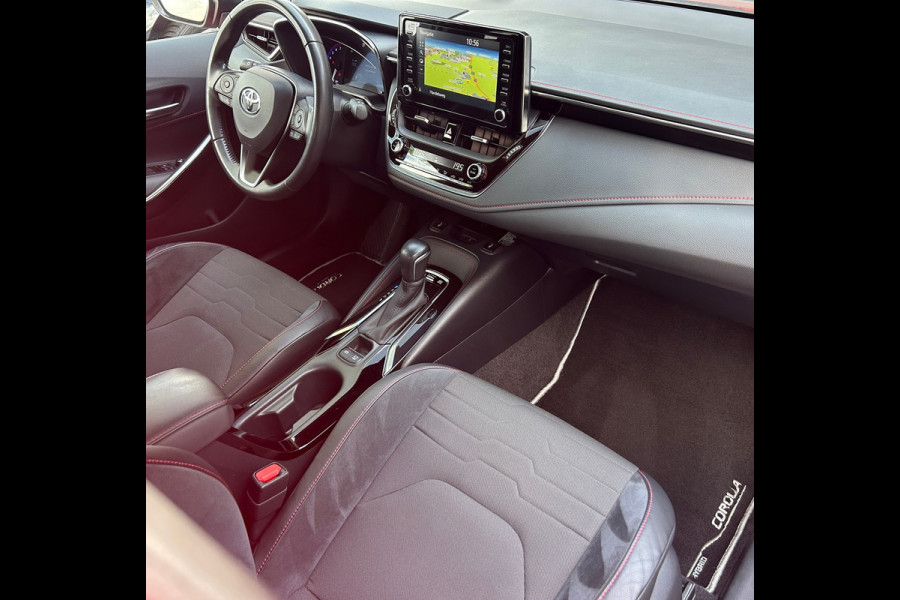 Toyota Corolla 1.8 Hybrid Executive Trekh NL-Auto Rijklaarprijs!