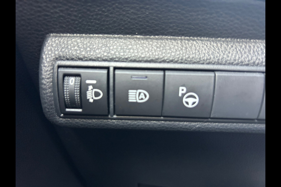 Toyota Corolla 1.8 Hybrid Executive Trekh NL-Auto Rijklaarprijs!