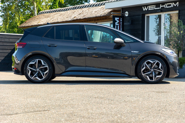 Volkswagen ID.3 First Plus 58 kWh Soh 89% I Panoramadak I Trekhaak I Cruise I Camera I Ergo Active I Zeer netjes