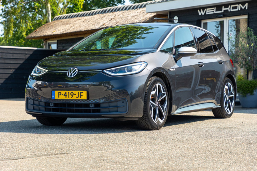 Volkswagen ID.3 First Plus 58 kWh Soh 89% I Panoramadak I Trekhaak I Cruise I Camera I Ergo Active I Zeer netjes