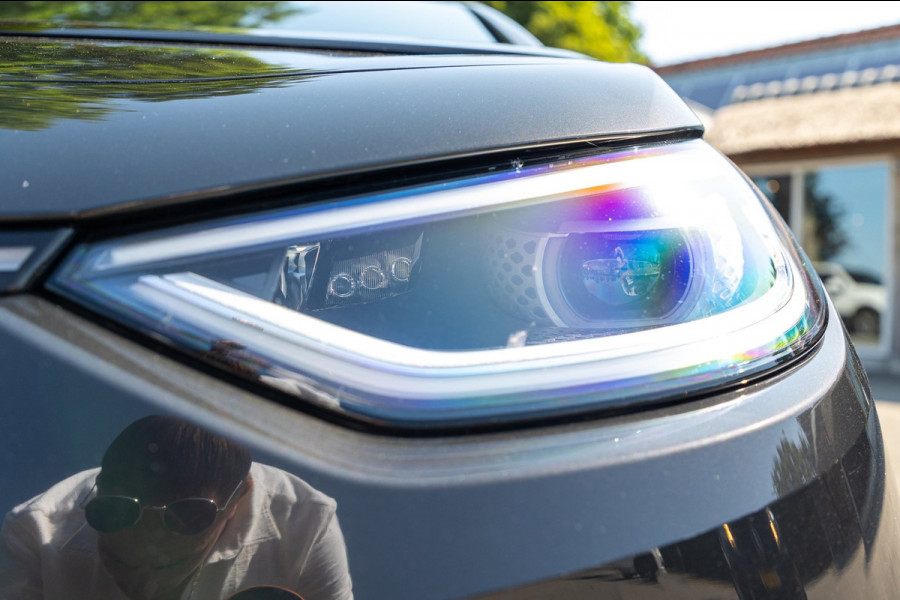 Volkswagen ID.3 First Plus 58 kWh Soh 89% I Panoramadak I Trekhaak I Cruise I Camera I Ergo Active I Zeer netjes