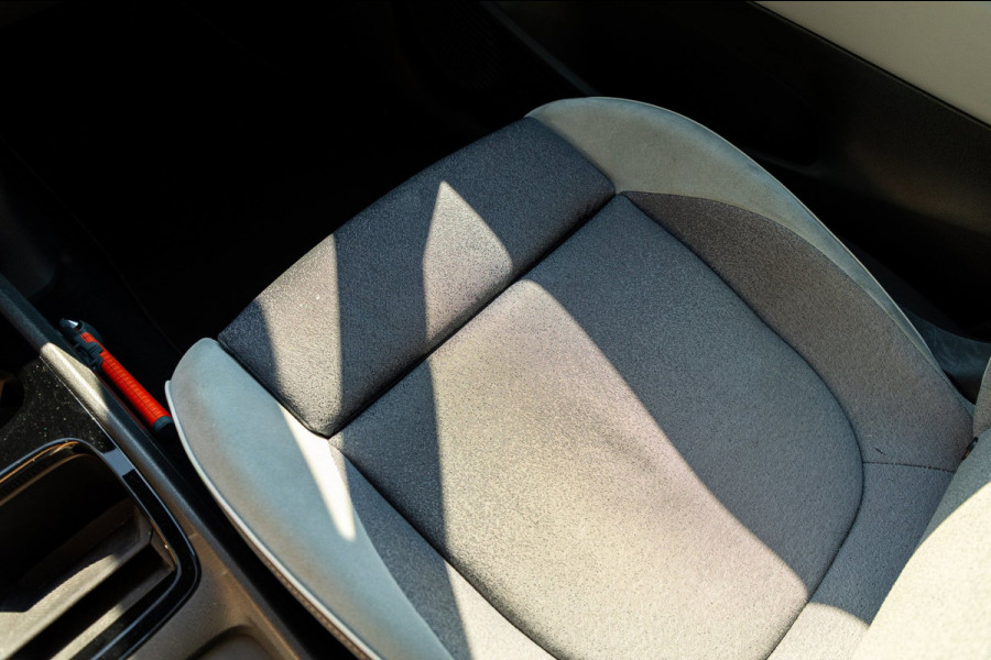 Volkswagen ID.3 First Plus 58 kWh Soh 89% I Panoramadak I Trekhaak I Cruise I Camera I Ergo Active I Zeer netjes