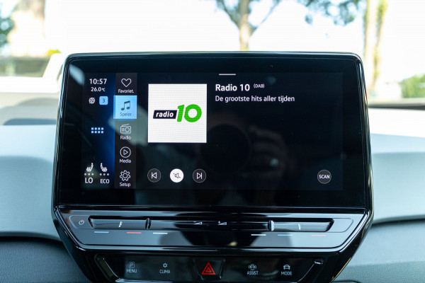 Volkswagen ID.3 First Plus 58 kWh Soh 89% I Panoramadak I Trekhaak I Cruise I Camera I Ergo Active I Zeer netjes