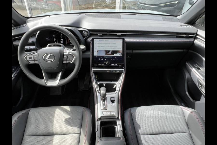 Lexus LBX 1.5 Hybrid Emotion Tech Pack | Leer, Elektrische achterklep, Keyless, Stoel + Stuurverwarming, 18 inch, Privacy glass