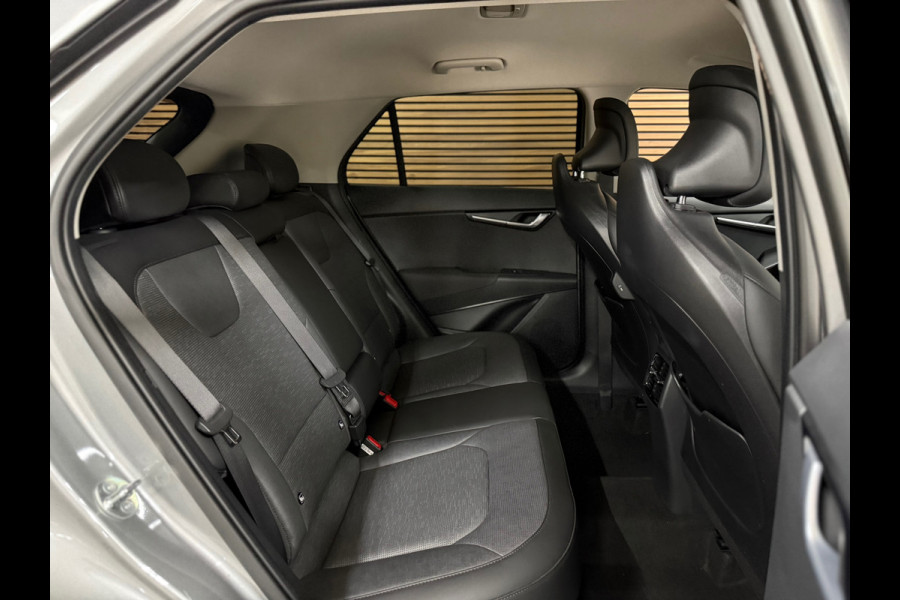 Kia Niro 1.6 GDi HEV Mild-Hybrid DynamicPlusLine | Cruise adapt. | Camera | 18Inch | Winterpakket | Design pakket Black |